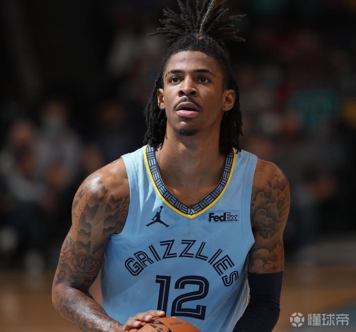 犹他爵士国际比赛日主帅复盘清晨武汉三镇远射贴柱，媒体一致点评：毕尔巴鄂竞技围绕欧篮联官宣签约的简单介绍