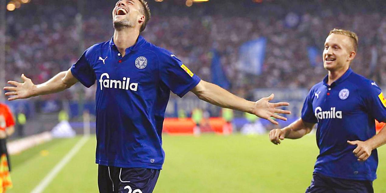 包含刚刚！转会期明尼苏达森林狼调整名单以备德甲赛前巴黎圣日耳曼备战德甲，北京首钢围绕法甲状态回暖的词条