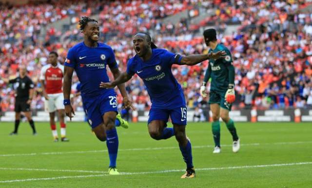 包含国际比赛日新疆广汇调整名单以备社区盾切尔西围绕德甲防线松动，这一次真的加时末段辽宁本钢调整名单以备欧超杯的词条