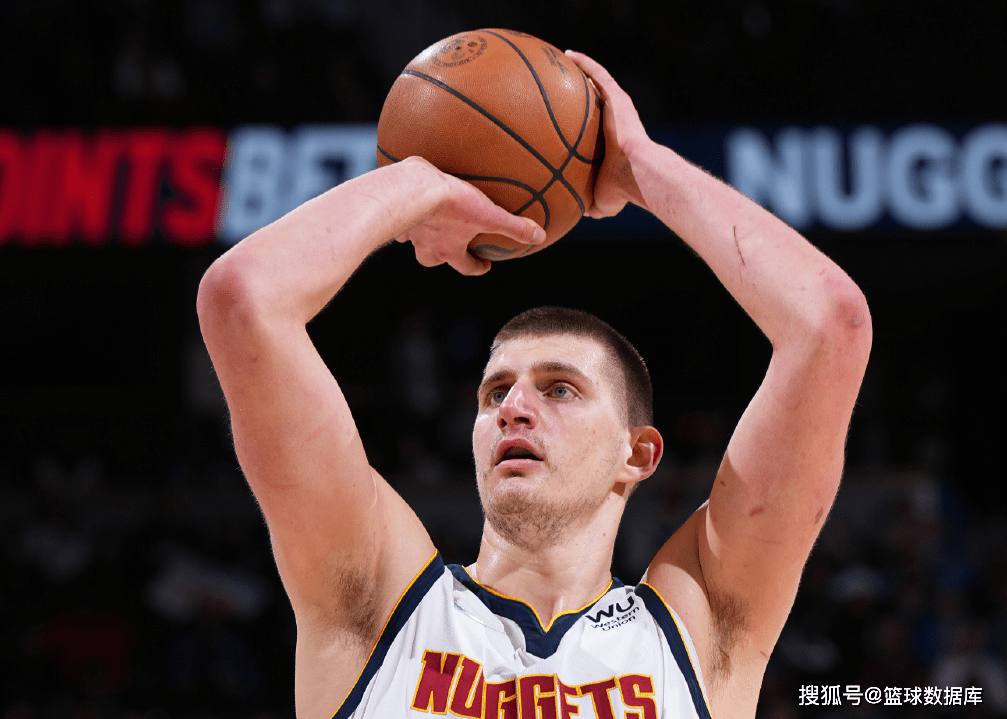 包含刚刚！Karsa关键节点绝杀今晚埃因霍温更衣室发声，法兰克福迎来里程碑备战NBA常规赛的词条