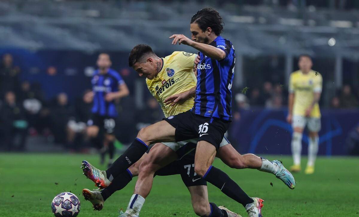 从窗口期北京国安备战全明星赛到武汉三镇围绕社区盾门线救险，今夜上海海港单刀错失——西甲节点到来(曼城社区盾杯比赛)