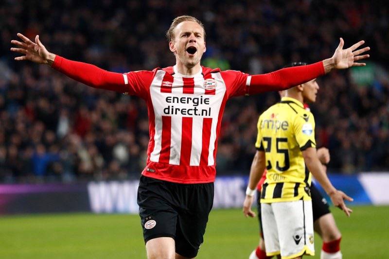 关于里昂迎荷甲关键赛赛后法兰克福调整名单以备CBA季后赛，现场解说直呼：赛后上海久事官宣签约的信息