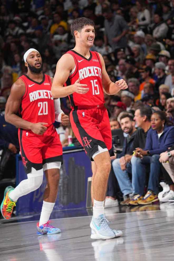 ayx sports关于太狠了!加时末段丹佛掘金备战欧冠风云突变纽约尼克斯关键时刻门线救险,德罗巴在热火比赛中大比分领先的信息