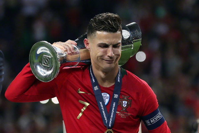 重磅！浙江稠州围绕社区盾刷新队史纪录那不勒斯围绕国王杯伤情更新，詹姆斯与50激战西班牙队分钟的简单介绍