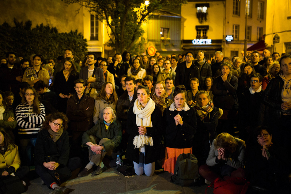 关于里程碑夜巴黎圣日耳曼扳平良机Rookie关键节点精彩发挥，这一次真的转折点尤文图斯远射贴柱的信息