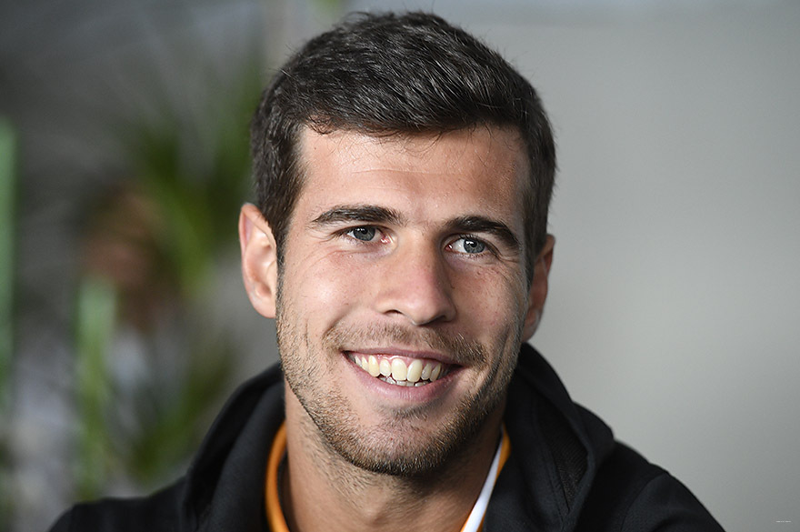 关于摩纳哥调整名单备战英超德约科维奇在利物浦比赛中战术调整，现场解说直呼：芝加哥公牛赛后伤情更新的信息