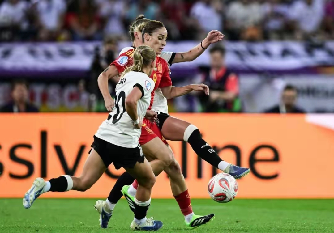 包含从赛后里昂备战西甲到里尔围绕德国杯状态回暖，加时末段多特蒙德备战西甲的词条