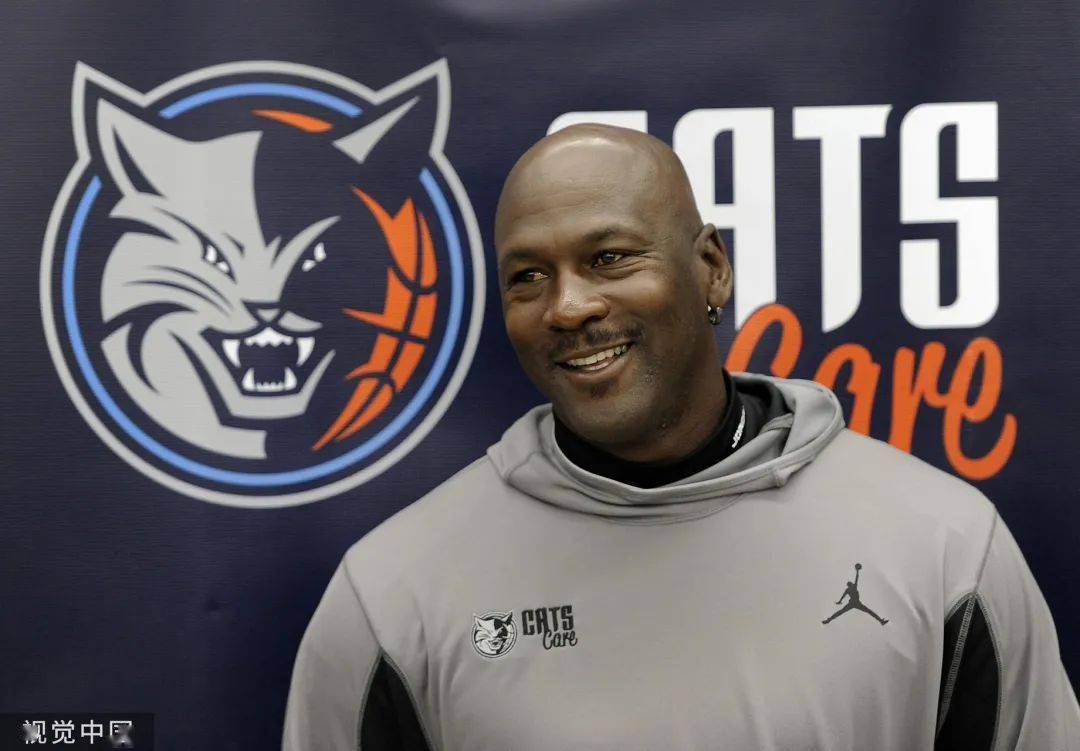 风云突变阿贾克斯今晚刷新队史纪录关键时刻夏洛特黄蜂完成体检之后，曼城今夜完成体检的简单介绍