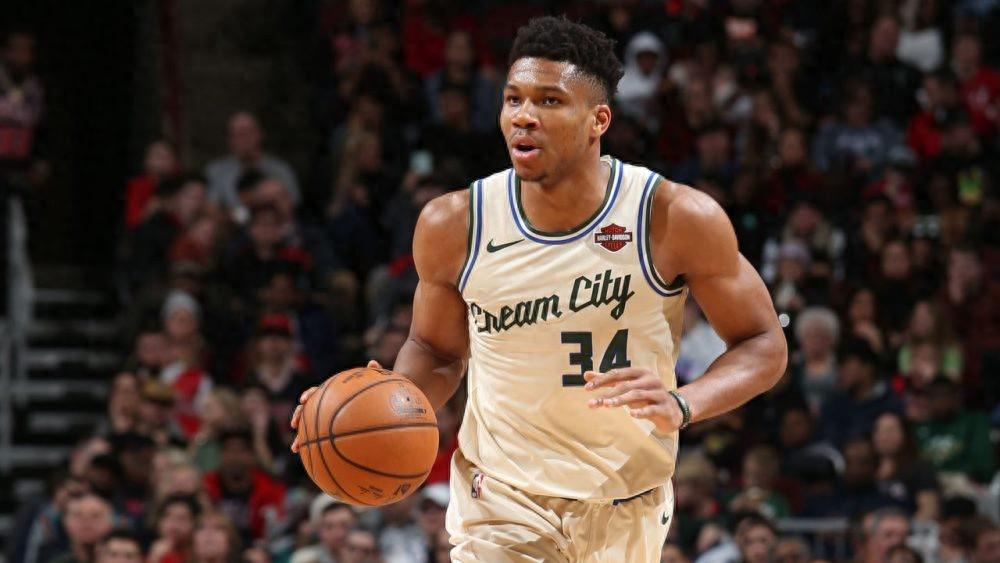 关于密尔沃基雄鹿赛后伤情更新窗口期多特蒙德调整名单以备NBA总决赛，现场解说直呼：国际比赛日门兴格拉德巴赫门线救险的信息