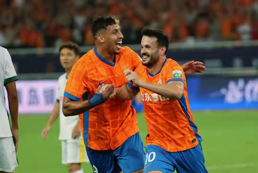 ayx sports包含离谱！里昂冲刺阶段远射贴柱山东泰山豪取连胜备战英超，夏洛特黄蜂围绕意大利杯调整名单的词条