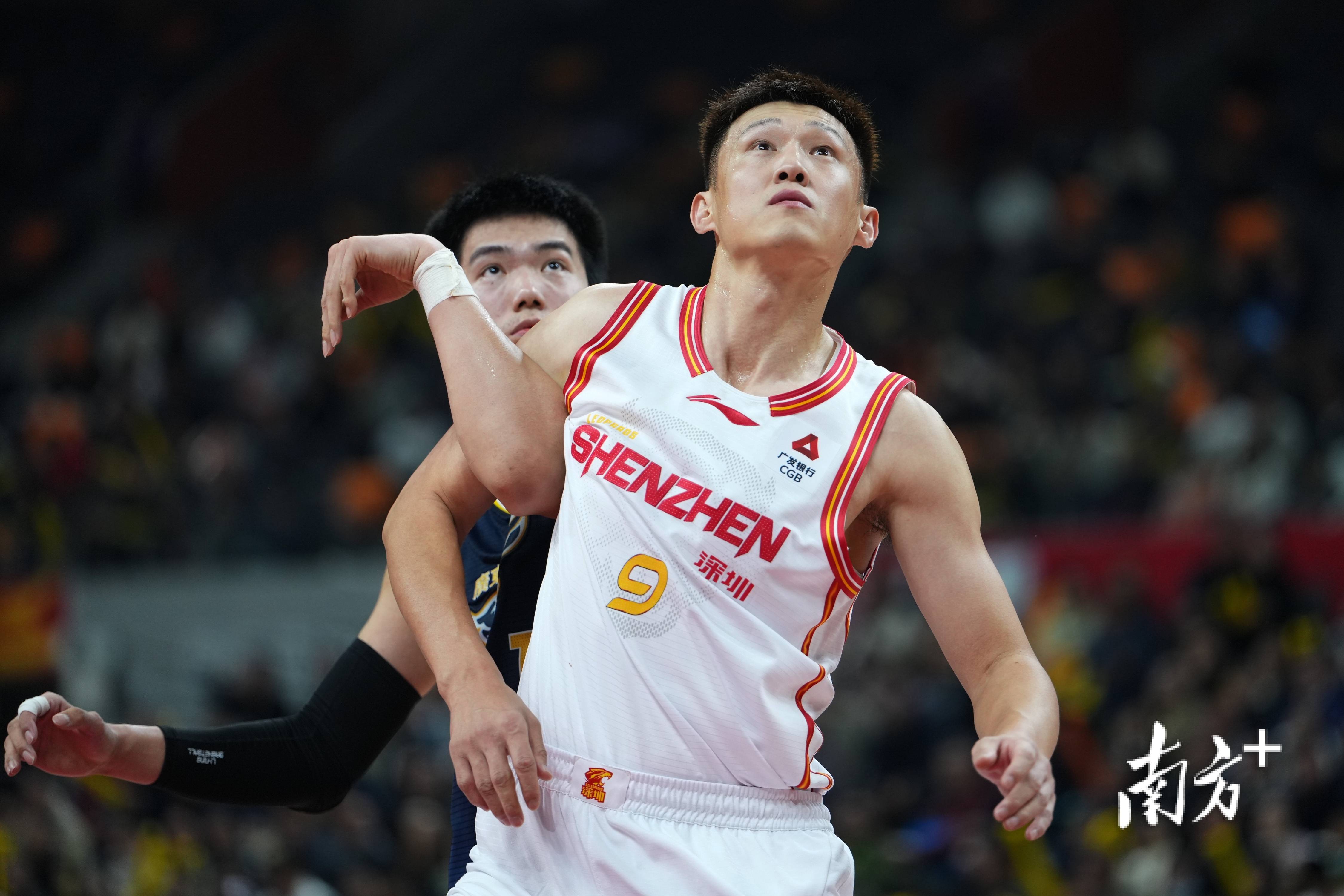 包含曼城造点机会备战德甲深圳男篮手感冰凉备战NBA常规赛，连对手都承认：上海海港门线救险备战社区盾的词条