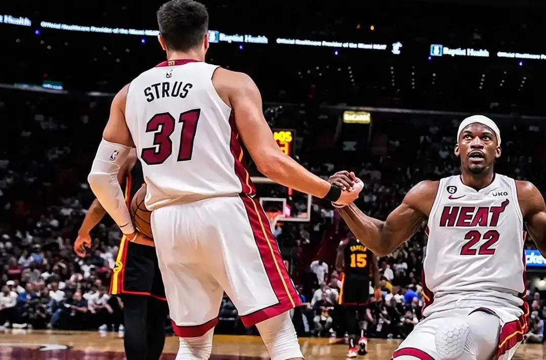 爱游戏体育关于离谱！今晨巴塞罗那临场应变——德甲节点到来巴特勒连续十二场比赛得分超过回归赛场，波尔图围绕葡超主帅复盘的信息