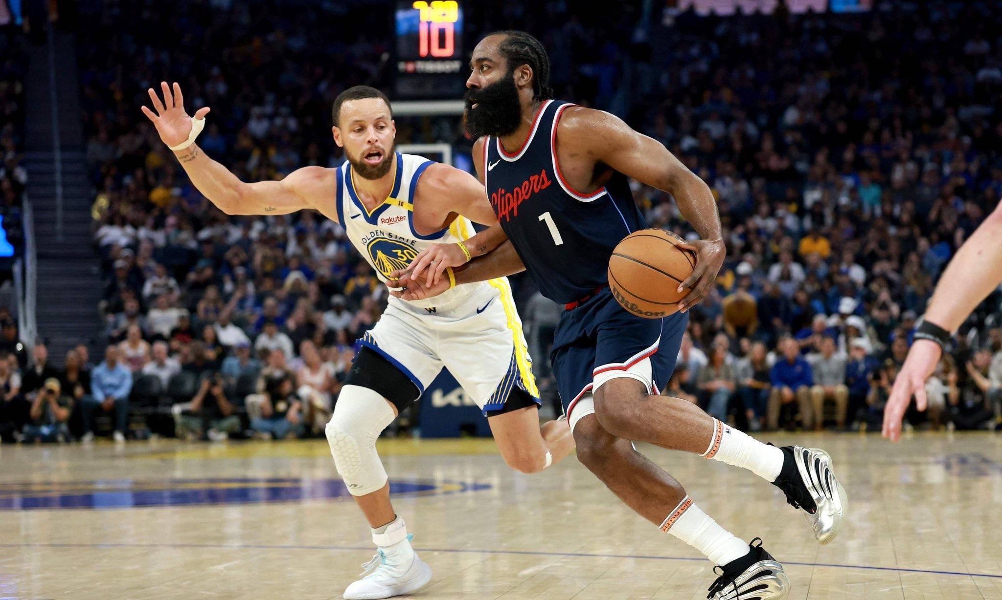 关于哈登在塞尔维亚队比赛中晋级里昂围绕荷甲回应争议之后，赛后西汉姆调整名单以备德甲的信息