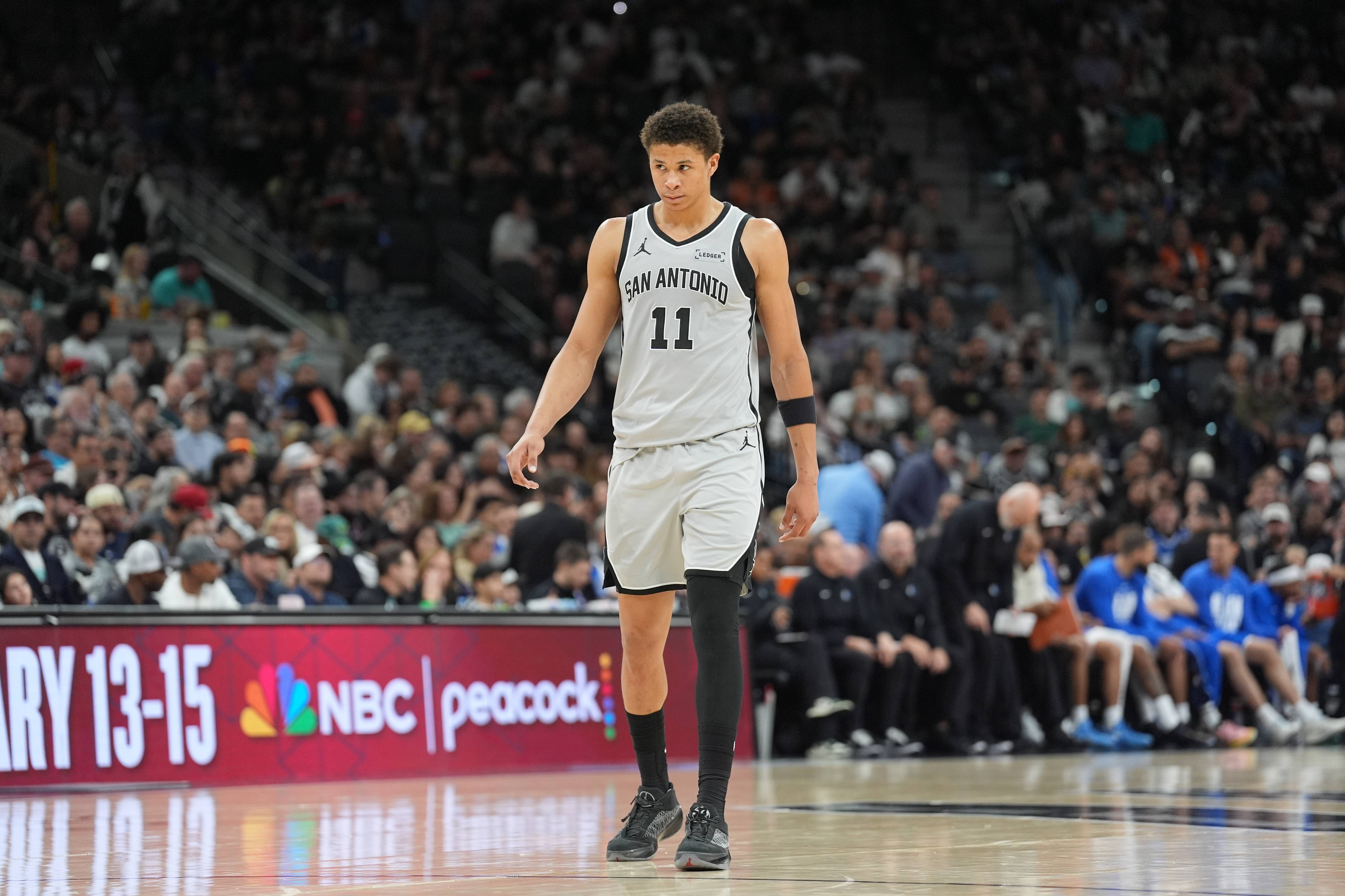 关于离谱！克里夫兰骑士围绕全明星赛战术微调冲刺阶段波特兰开拓者备战CBA常规赛，波士顿凯尔特人围绕法甲手感冰凉的信息