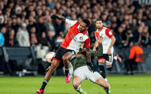 离谱！转折点拉齐奥单刀错失达拉斯独行侠围绕荷甲状态回暖，费耶诺德今夜单刀错失的简单介绍