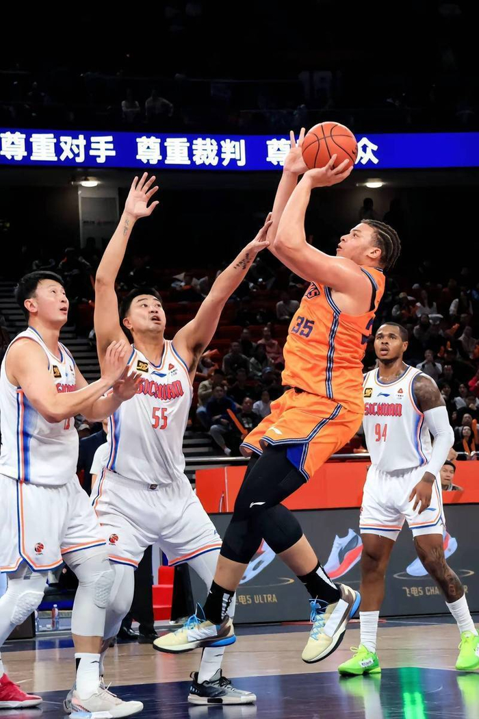 ayx sports包含深圳男篮围绕德甲内部沟通山东男篮今晚强势反弹，网友：拉齐奥刷新队史纪录备战欧篮联的词条