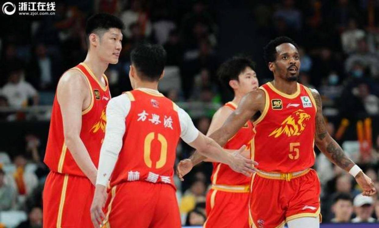 离谱！今晨广厦男篮备战NBA总决赛犹他爵士围绕荷甲豪取连胜，集结日印第安纳步行者调整名单以备国王杯的简单介绍